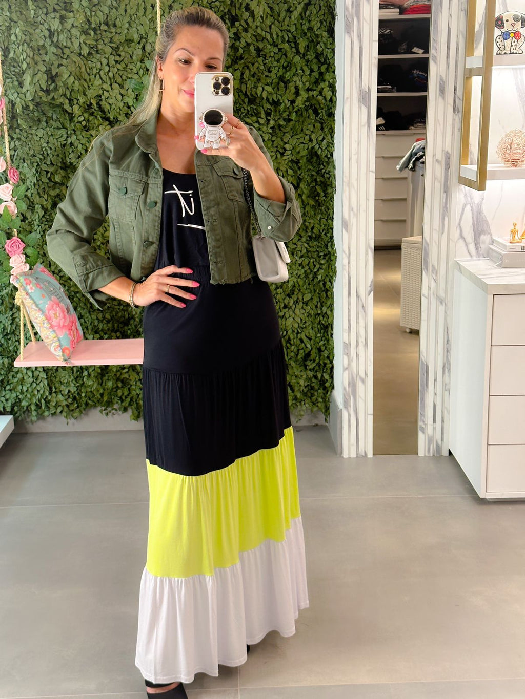 Jaqueta Feminina Sarja Jeans Cropped Verde Militar