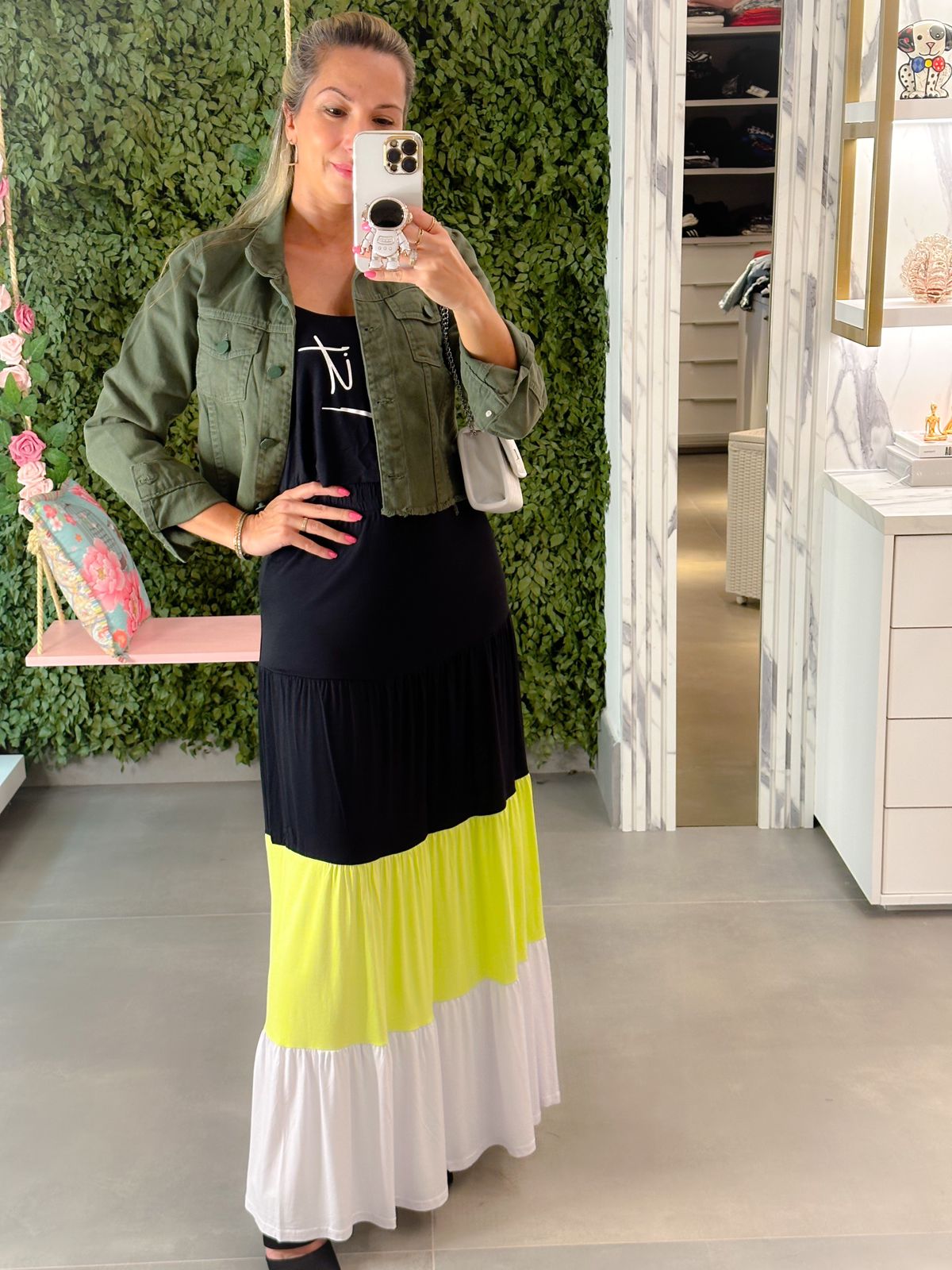 Jaqueta Feminina Sarja Jeans Cropped Verde Militar