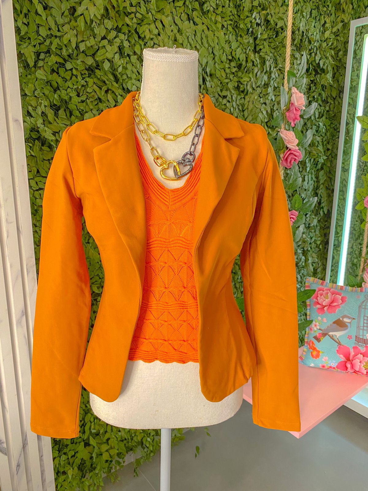 Blusa Coral em Tricot Rendada