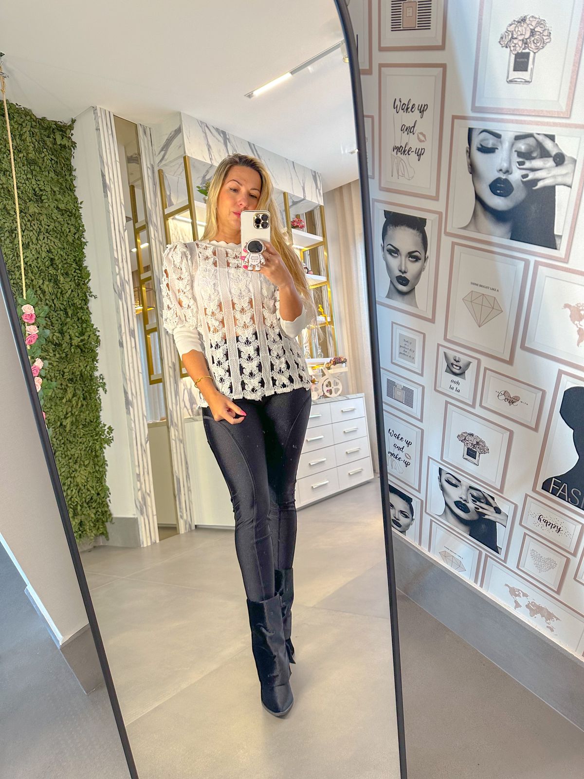 Calça Fashionable Com Zíper Preta