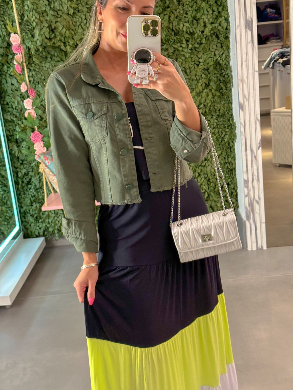 Jaqueta Feminina Sarja Jeans Cropped Verde Militar