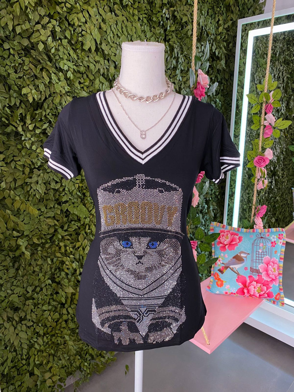 T-Shirt Gato de Bone com Brilhos