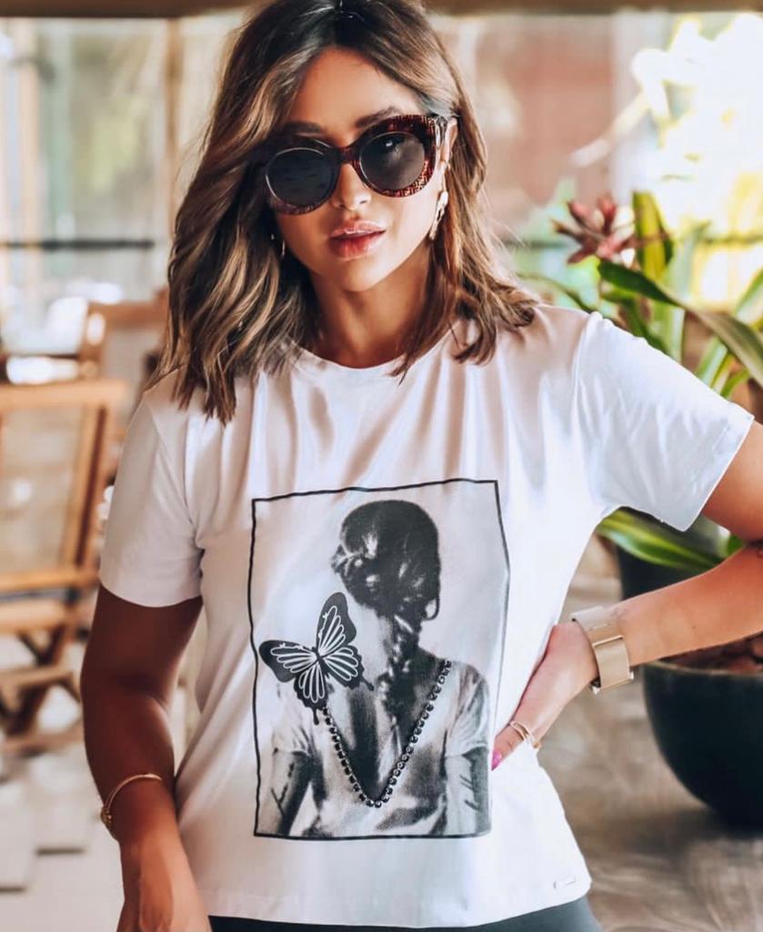 Tshirt Mulher com Borboleta