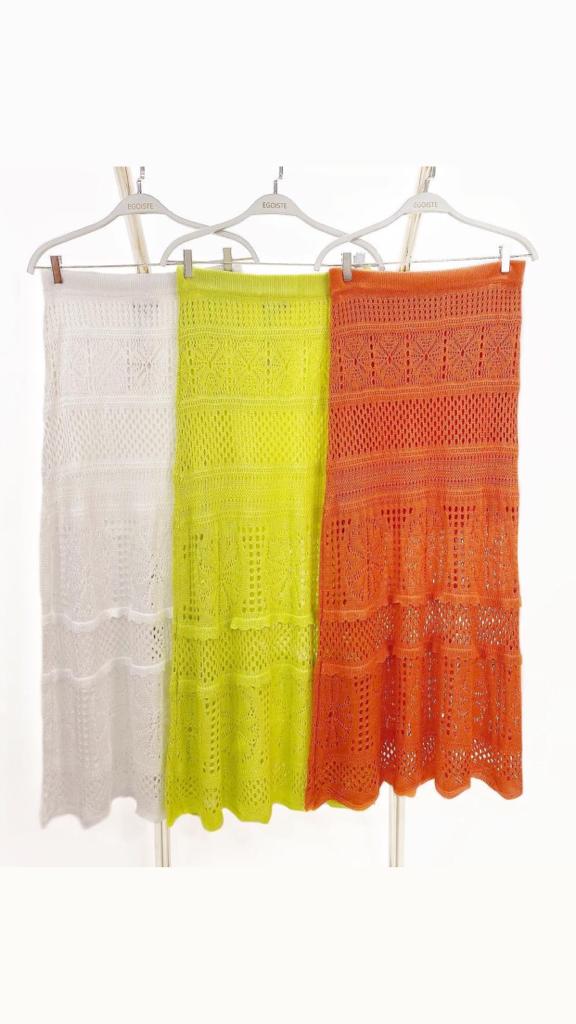 Saia tricot detalhe em flor Grazi