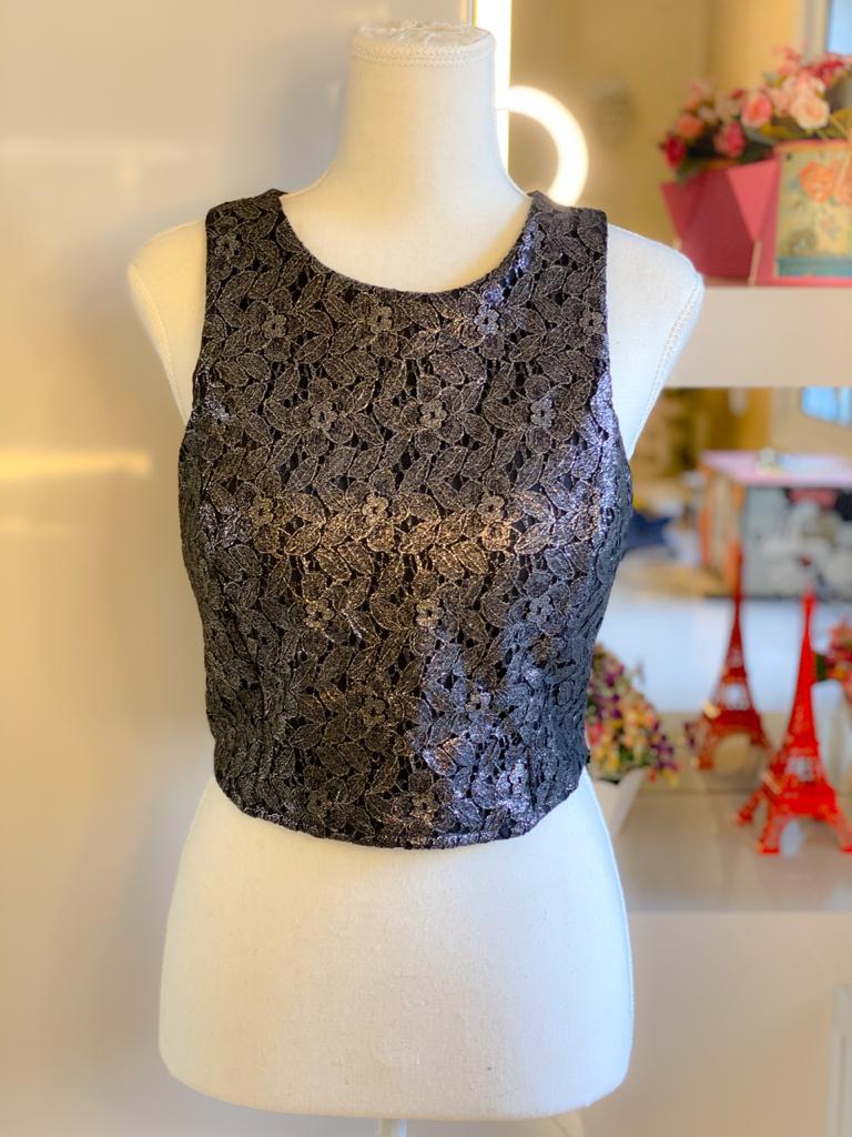 Cropped metalizado com ziper