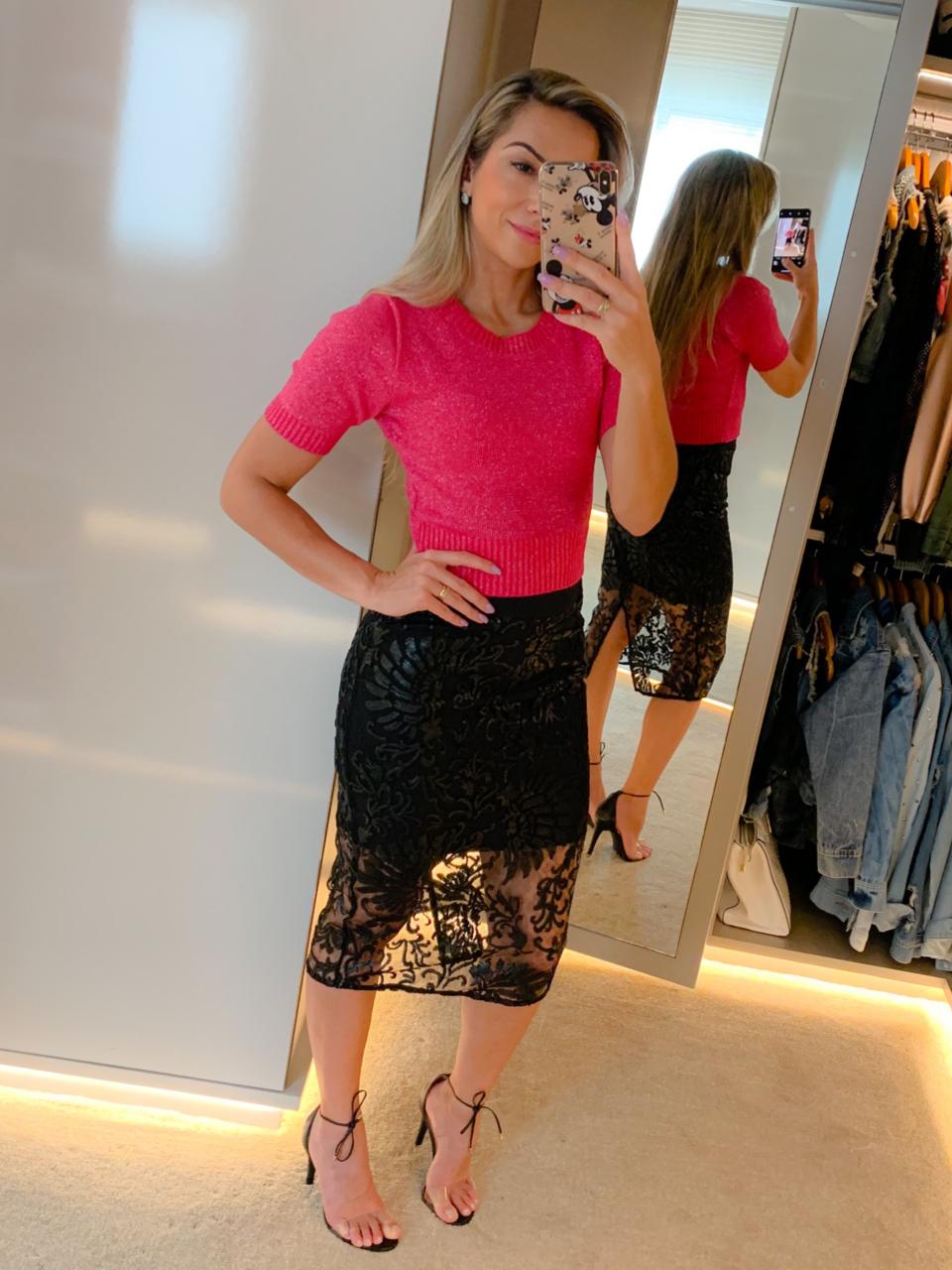 Saia midi preta com paetes DLZ