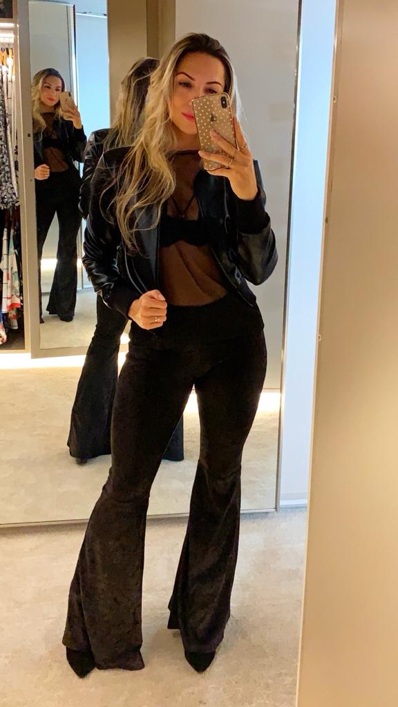 Calça Flare em veludo Nanaminze