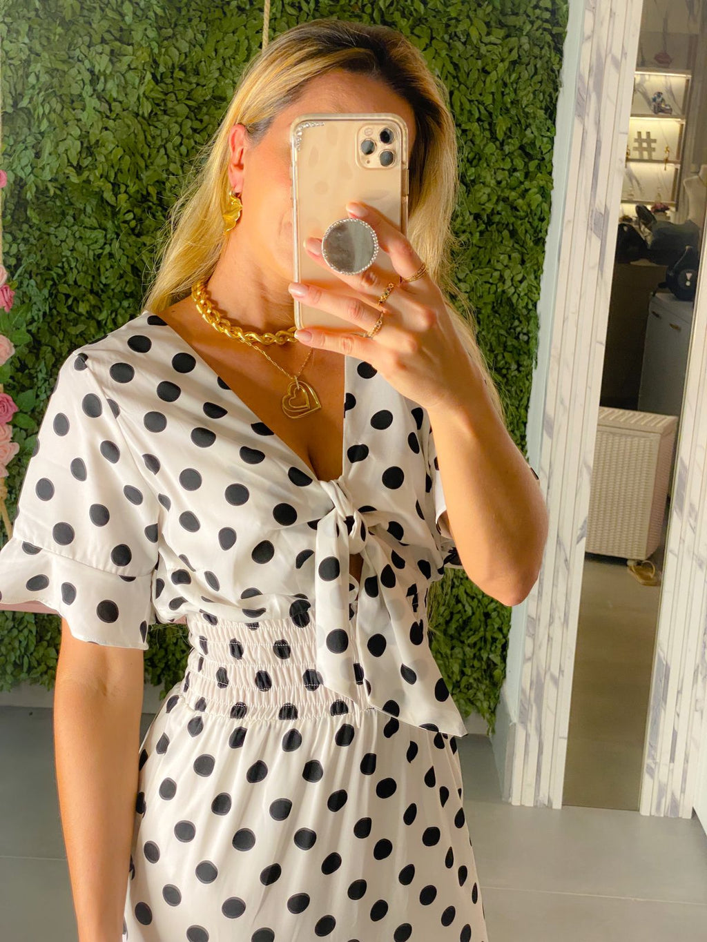 Vestido em Poa com Lastex