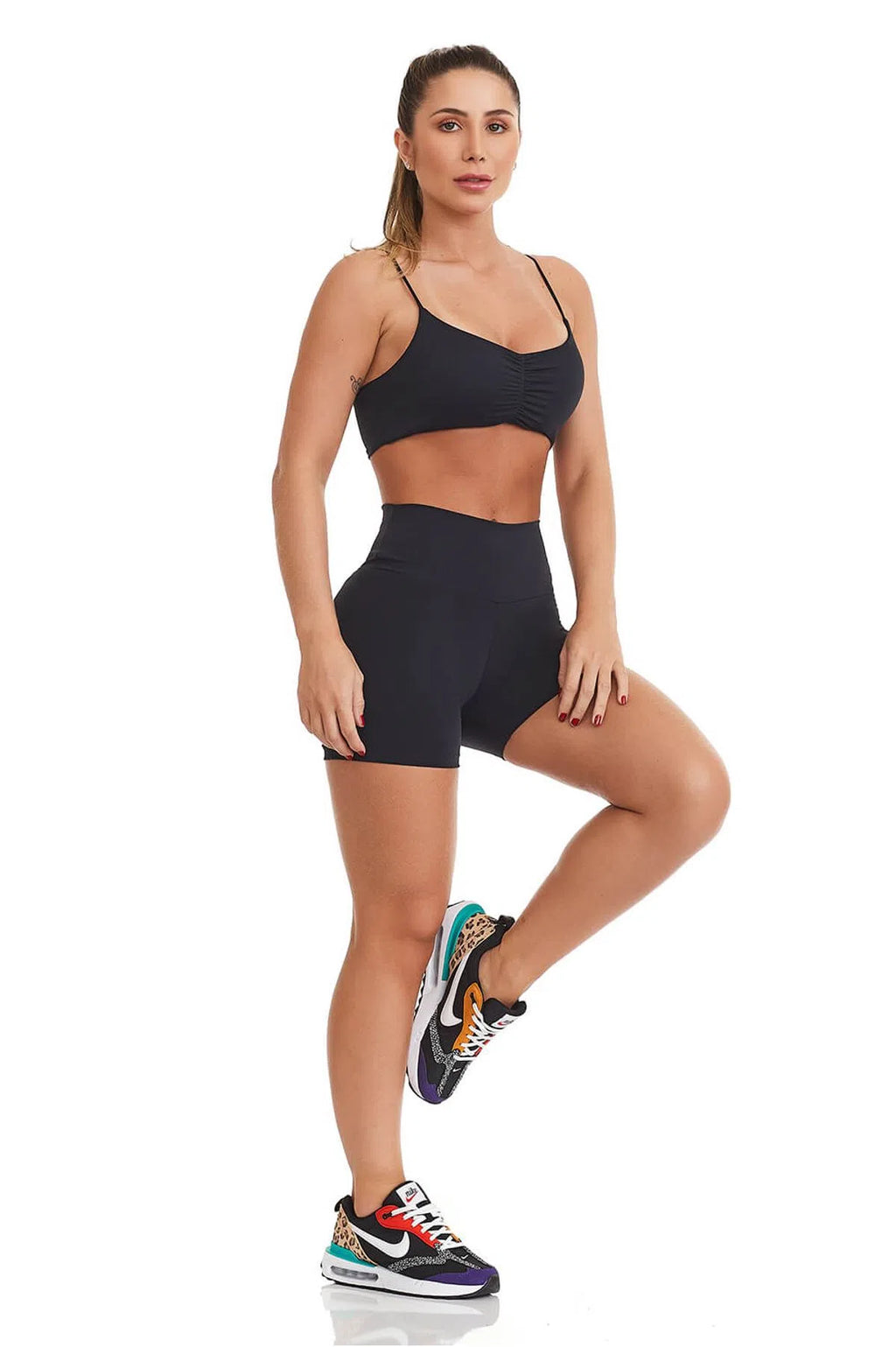 Short Fitness Nakay Básico Preto