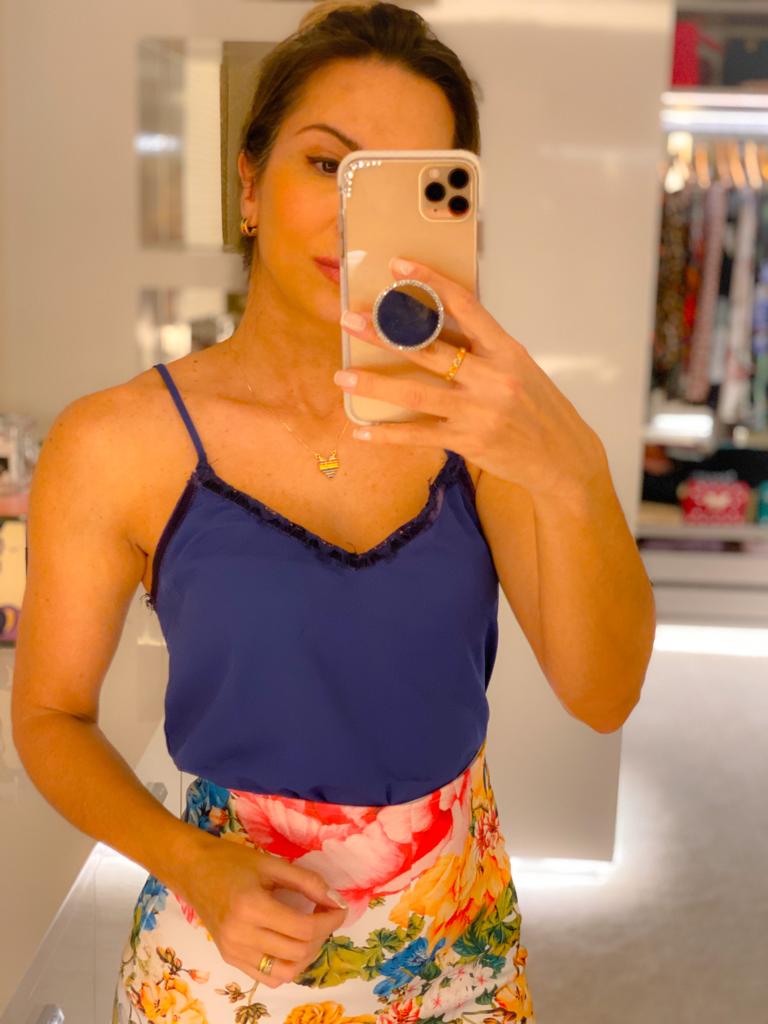 Blusa detalhe em veludo e renda orquidea My Place