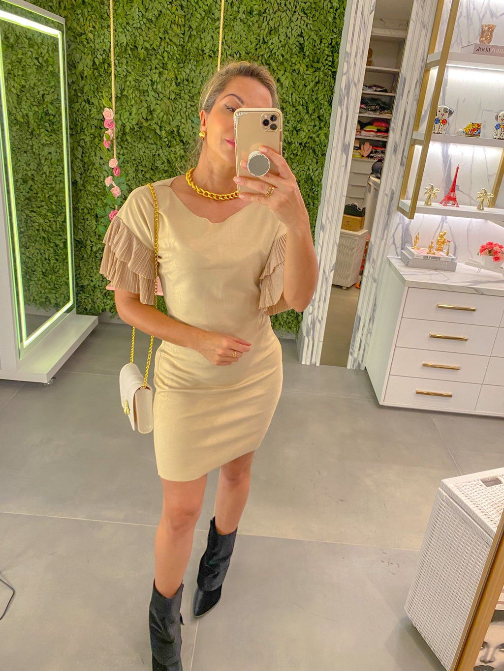 Vestido em Suede e Tule Banabana