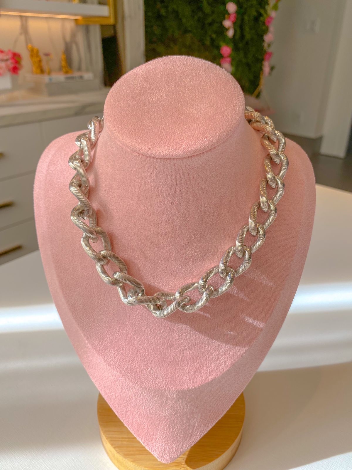 Corrente semi joia toda trançada em rodio branco