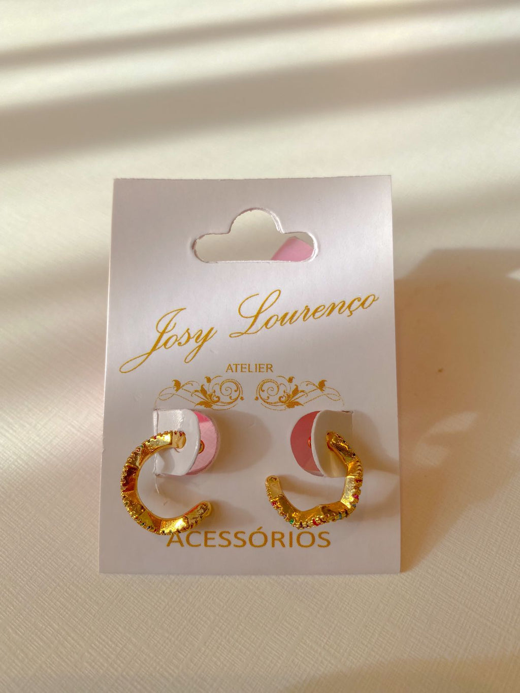 Brinco semi joia piercing fake Zig-Zag zircônia