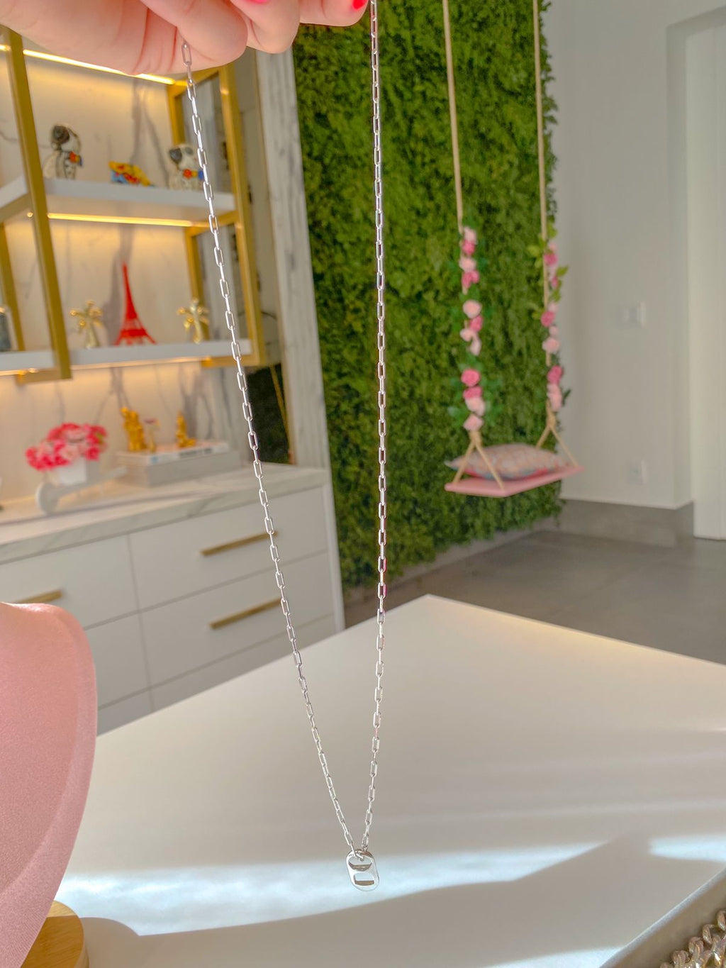 Colar comprido em rodio branco