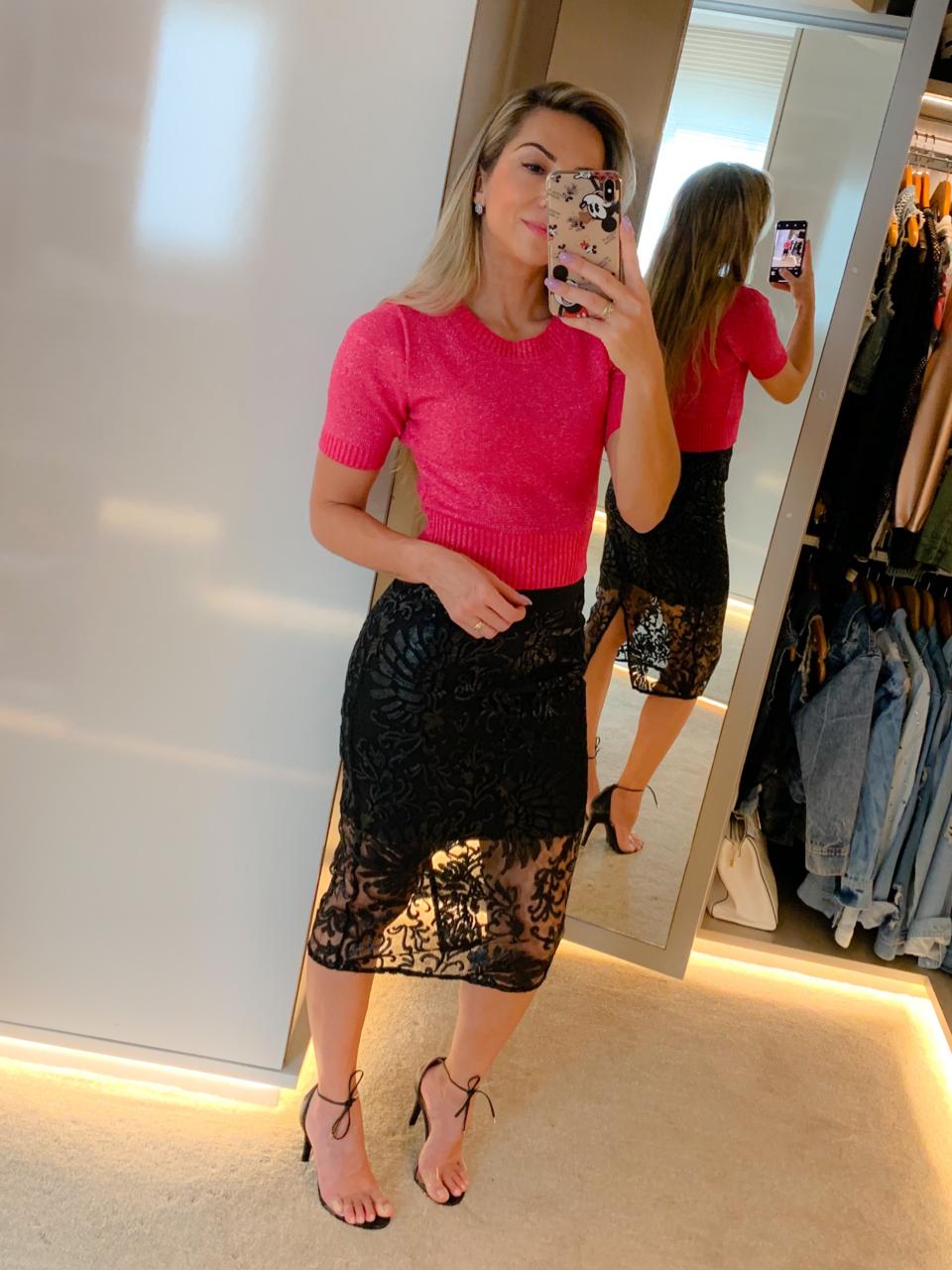 Saia midi preta com paetes DLZ