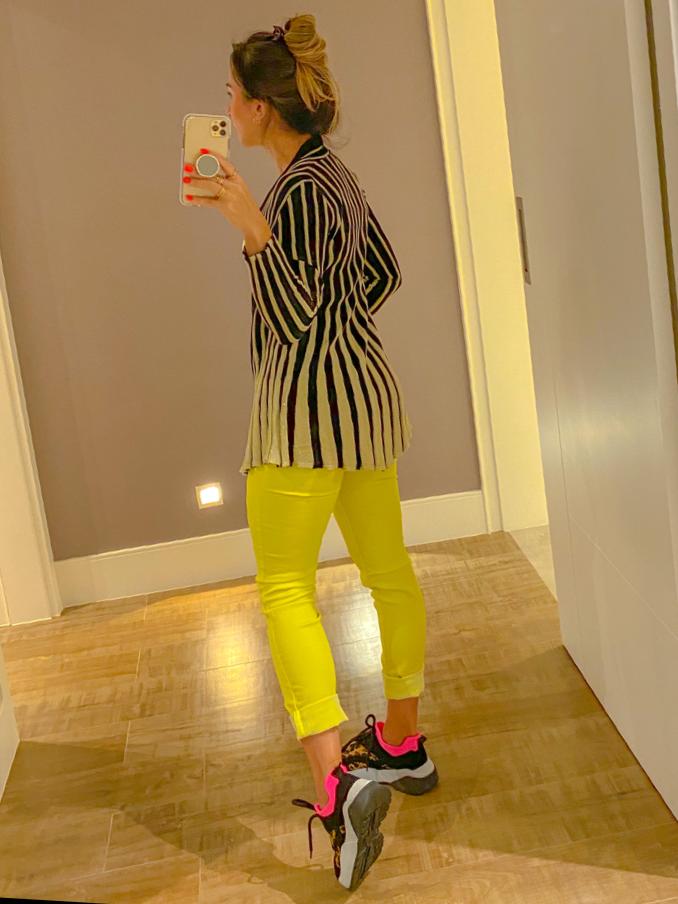 CALÇA AMARELA NEON COM ELASTANO