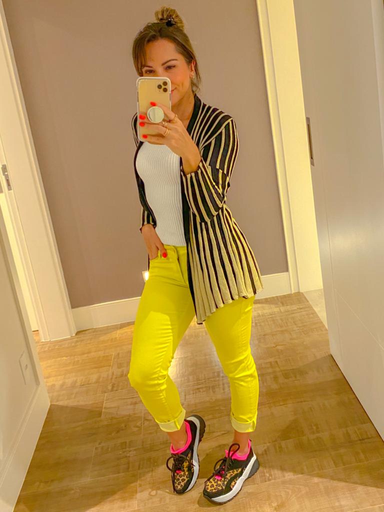 CALÇA AMARELA NEON COM ELASTANO