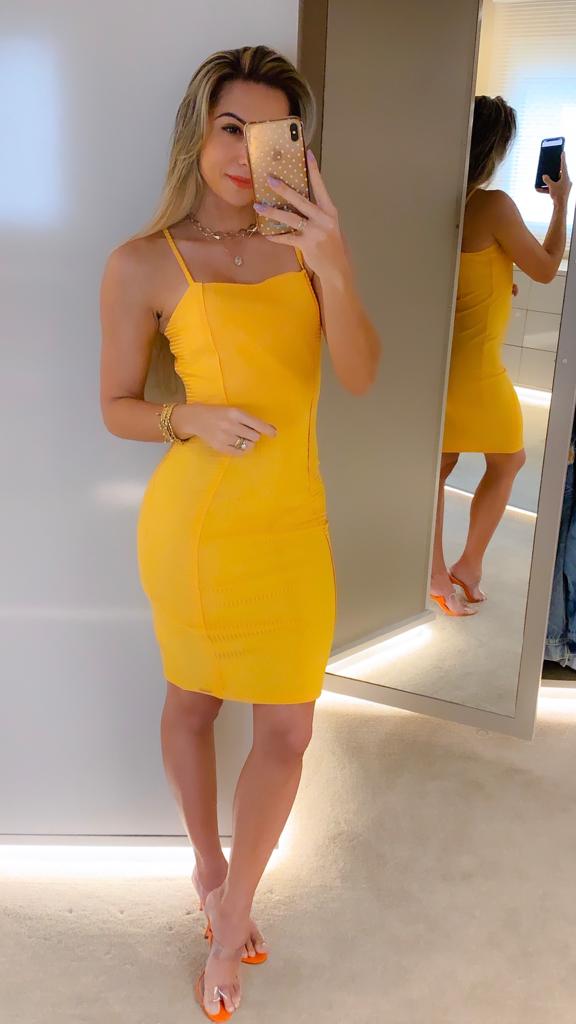 VESTIDO CANELADO AMARELO